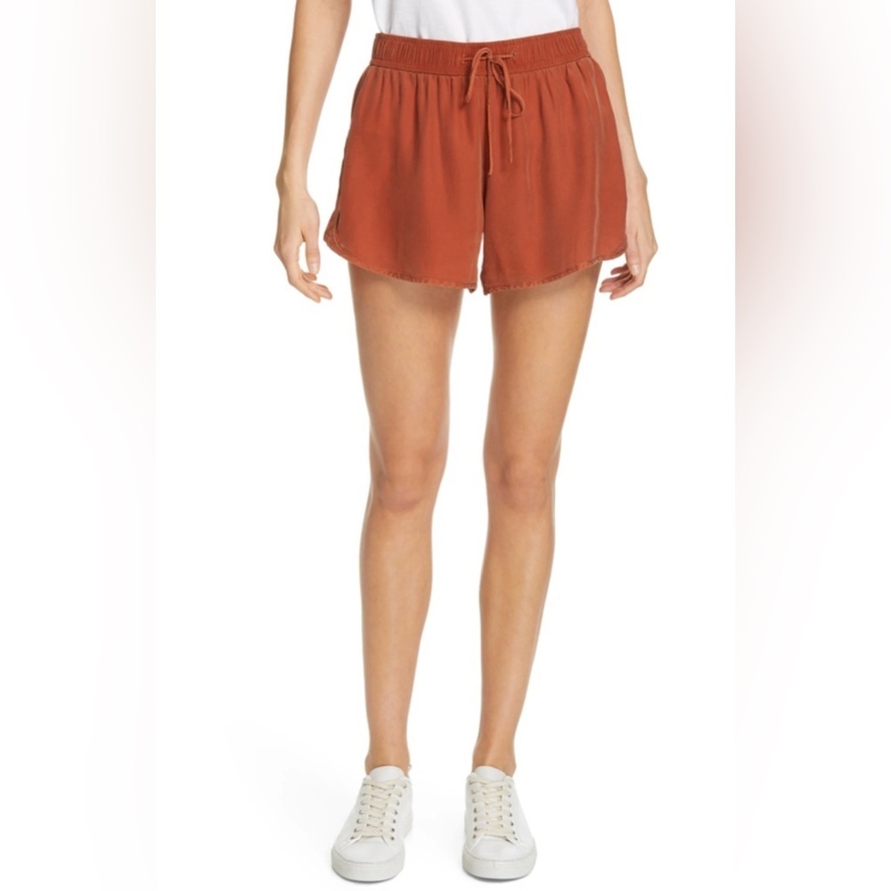NWT James Perse- Silk Dolphin Rust Shorts.
Size XL